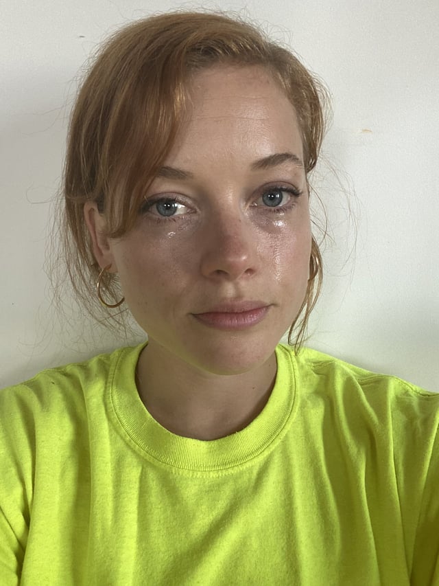 Teary ‘Zoey’ selfie from Twitter – May 2020