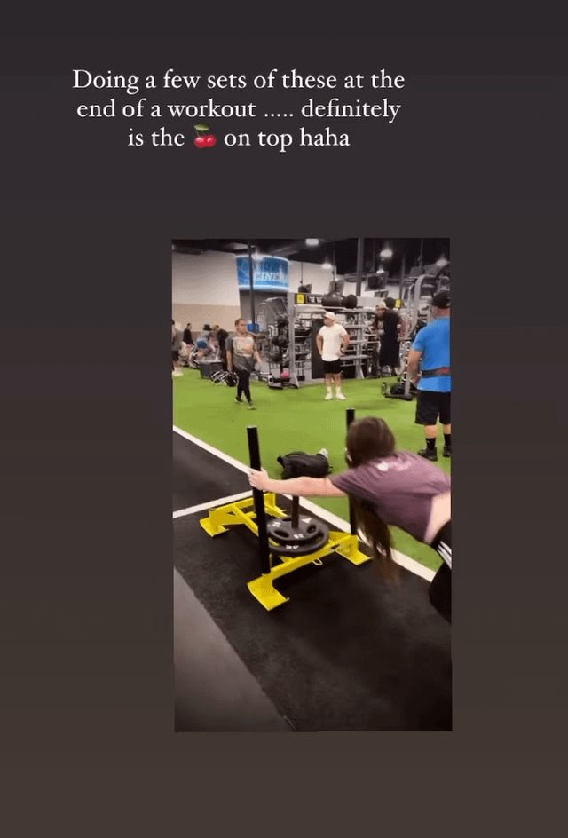 McKayla working out at the gym | IG story September 2023